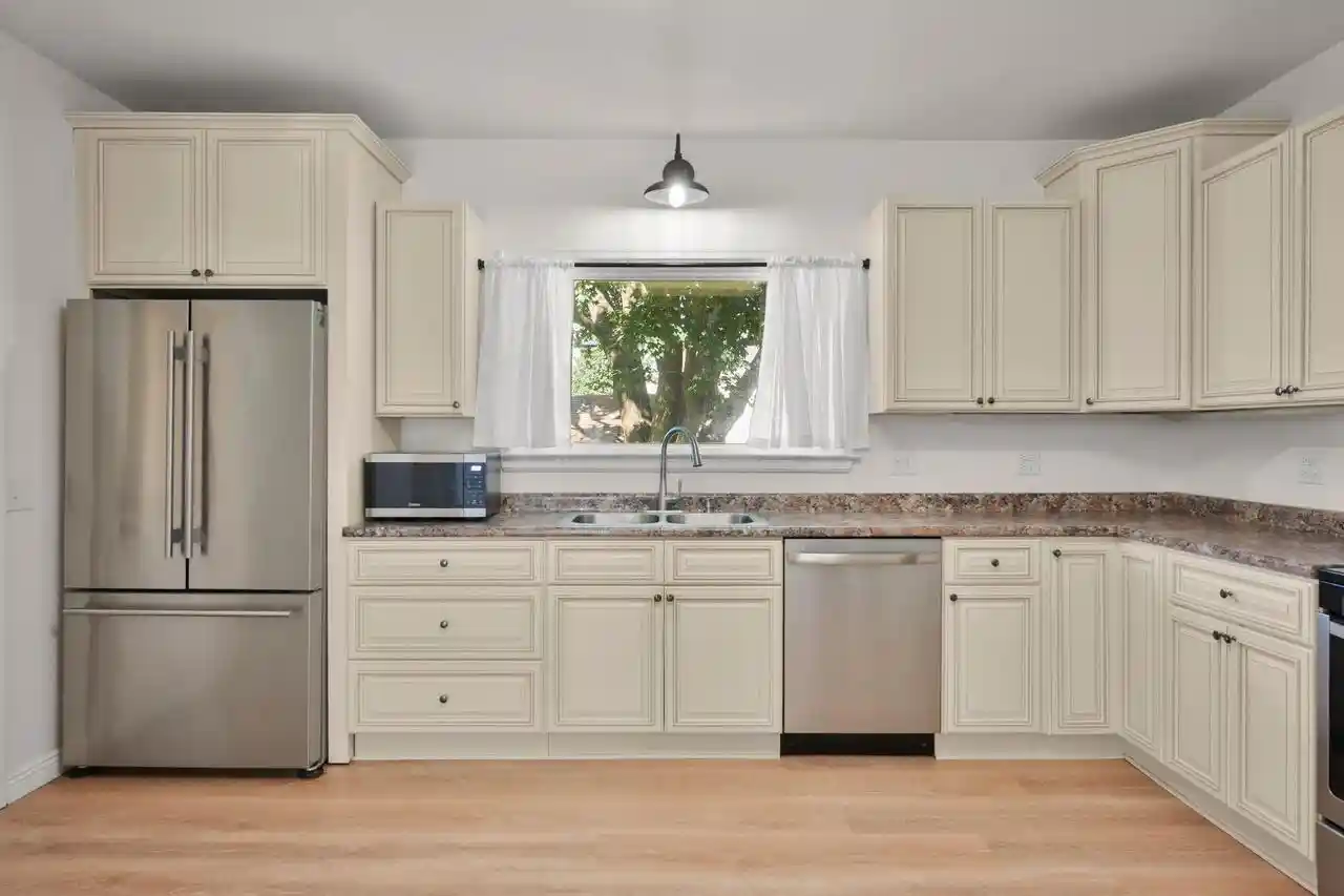 Photo 4 of Single family home for sale at 159 S High Street Street, Janesville, WI 53548 | MLS# 2030849 | Listing updated on 2026-09-02