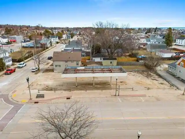 11th image of 2023 Washington Street Street, Two Rivers, WI 54241 | MLS# 1976804
