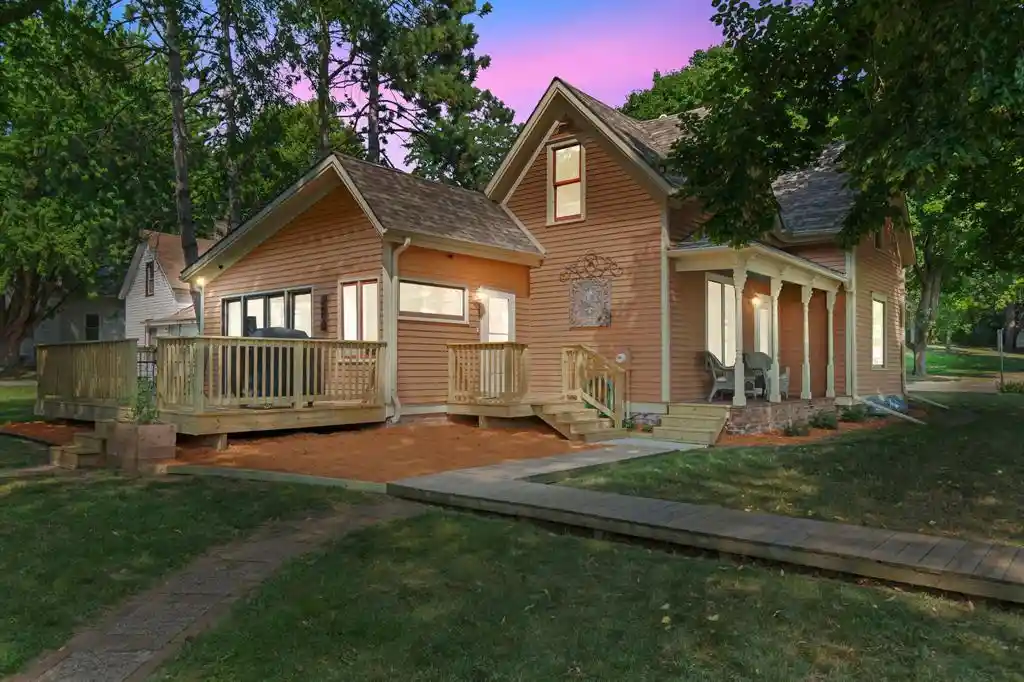 Photo 1 of Single family home for sale at 1221 10th Street Street, Menomonie, WI 54751 | MLS# 1604336 | Listing updated on 2026-08-24