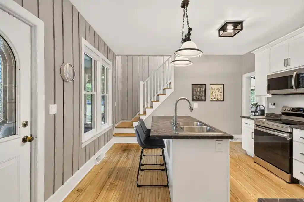 Photo 4 of Single family home for sale at 1221 10Th Street Street, Menomonie, WI 54751 | MLS# 1604336 | Listing updated on 2026-08-24