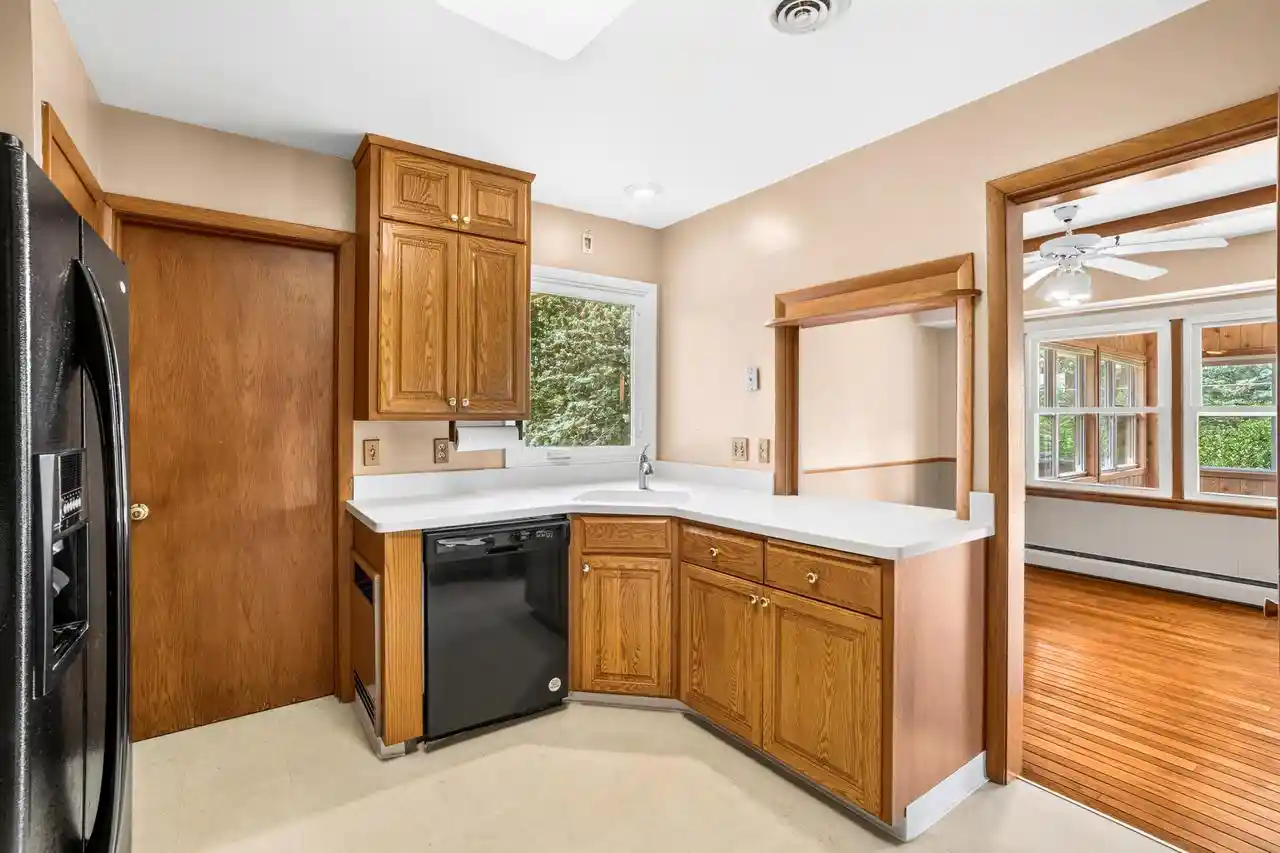 Photo 2 of Single family home for sale at 1416 Spring Valley Dr Dr, Racine, WI 53405 | MLS# 1976812 | Listing updated on 2026-08-19