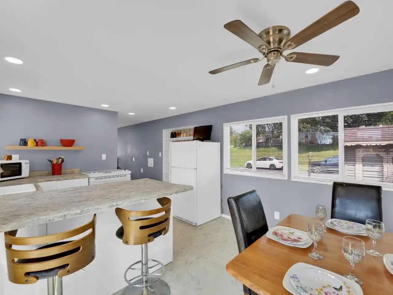 2nd image of W4945 County Rd Es, Elkhorn, WI 53121