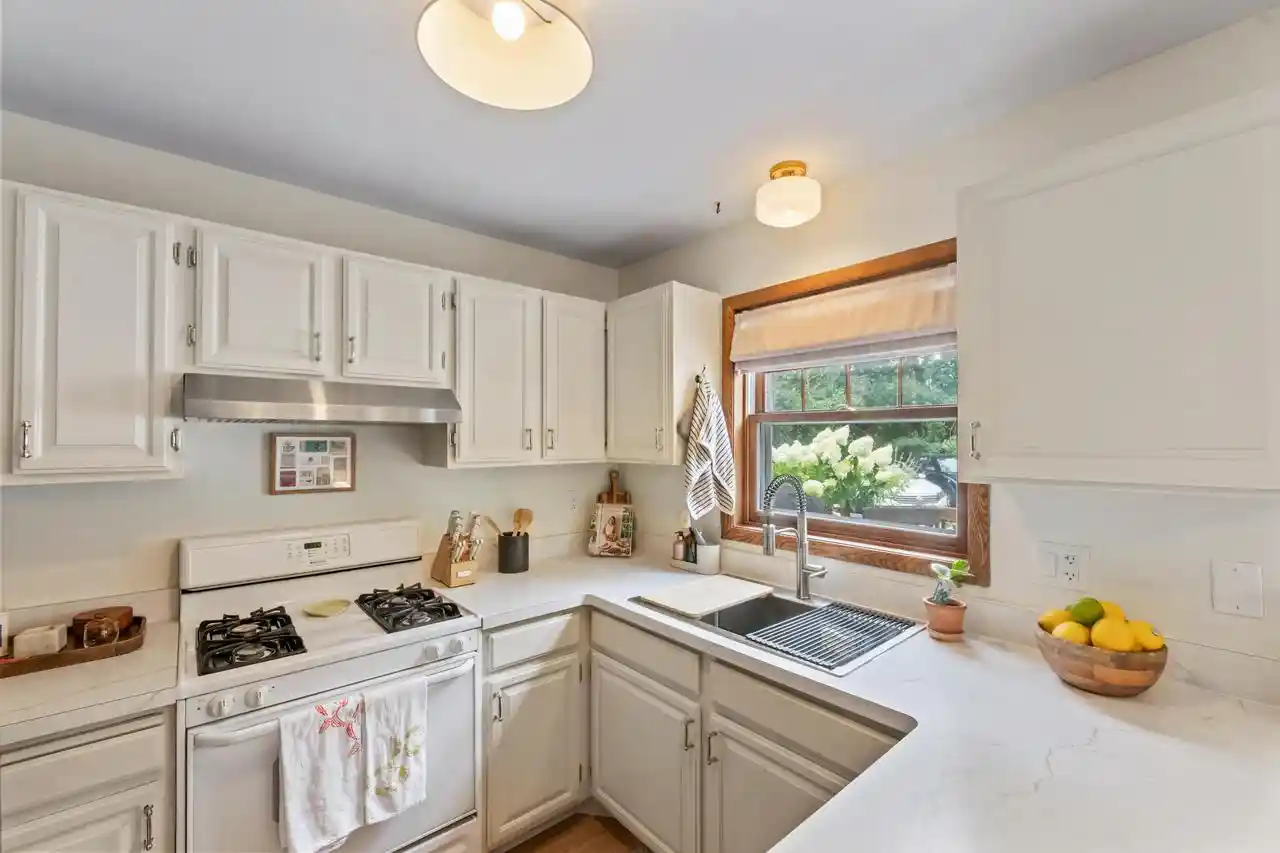 2nd image of 2020 Woodburn Rd Rd, Waukesha, WI 53188