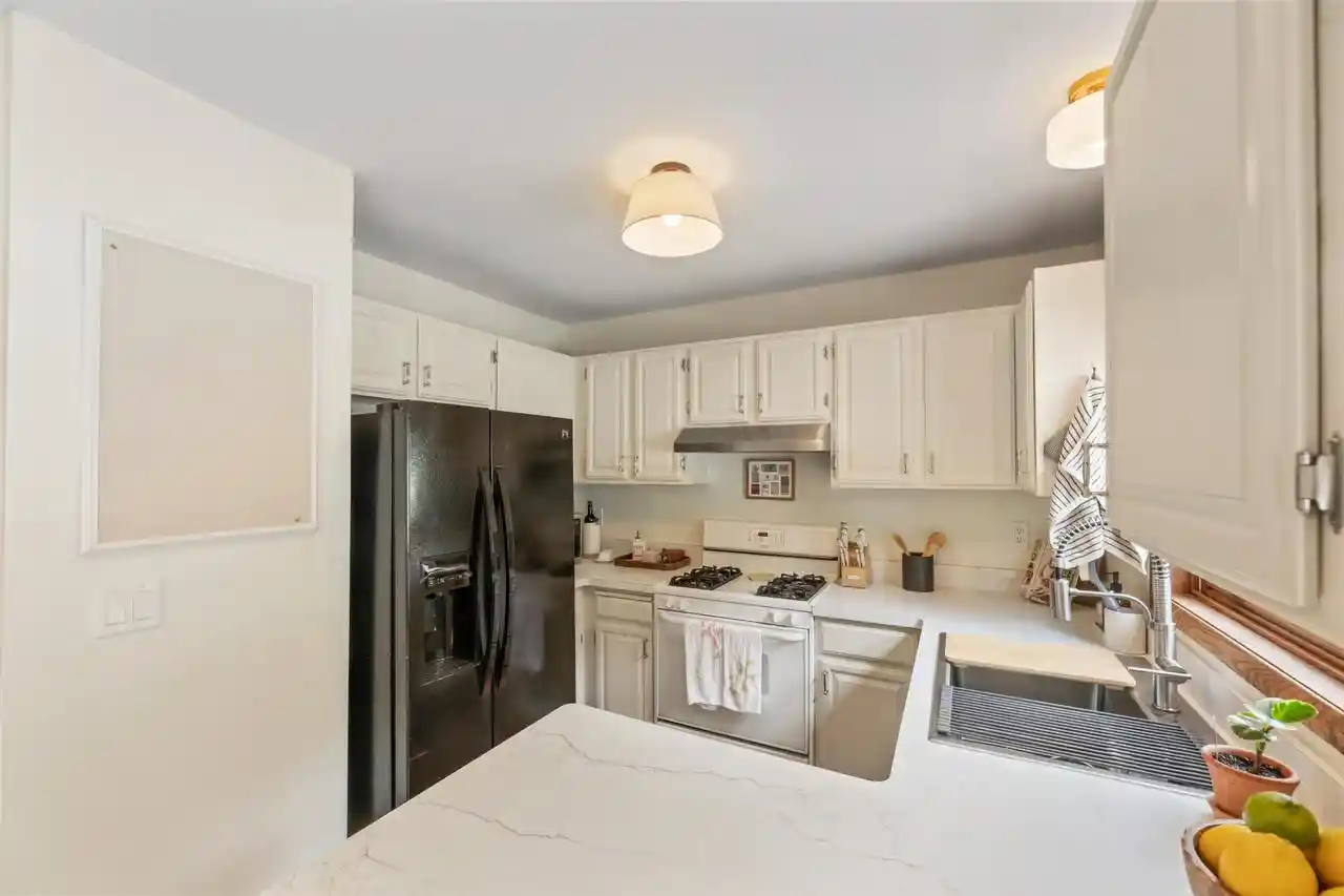 32nd image of 2020 Woodburn Road Road #B, Waukesha, WI 53188 | MLS# 1976821