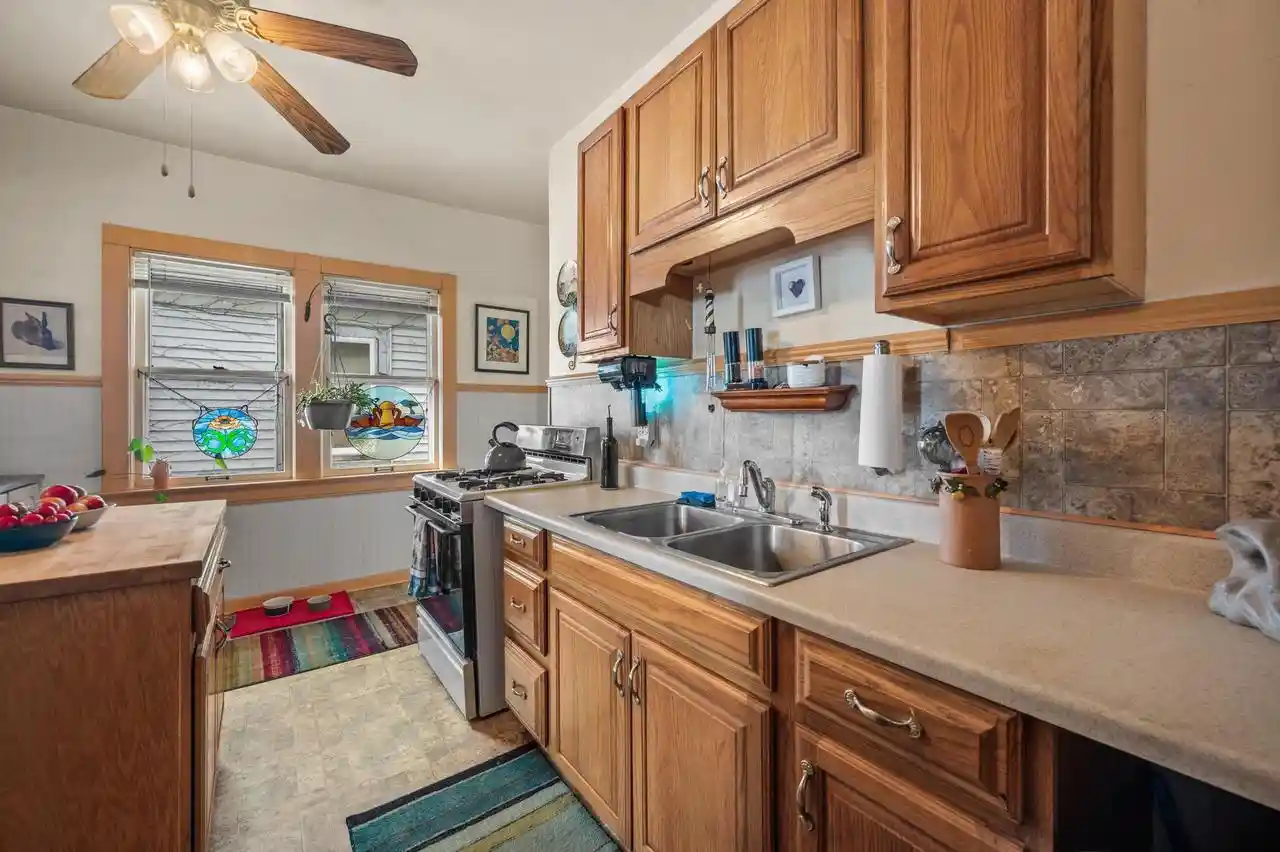 25th image of 2372 N Weil Street Street #2370, Milwaukee, WI 53212 | MLS# 1976823