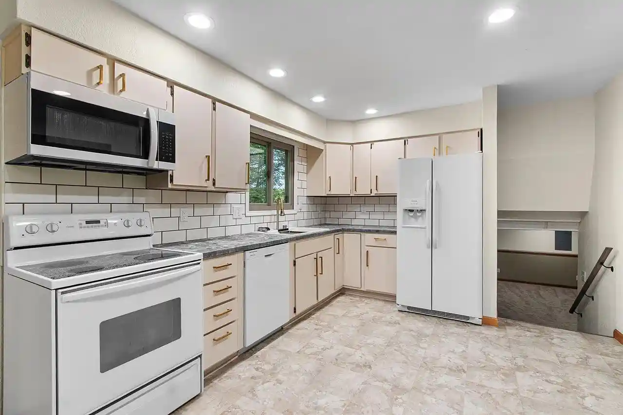 2nd image of 759 Hemlock Dr Dr, Wabeno, WI 54566 | MLS# 1976844