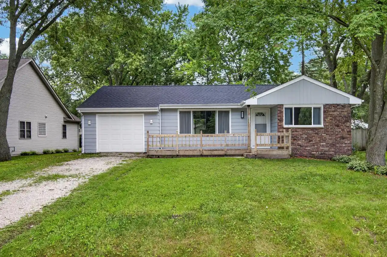 1st image of 917 11th Street Street, Pleasant Prairie, WI 53158 | MLS# 1976851