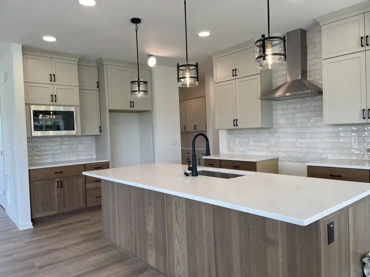 3rd image of W275N8210 Harvest Court Court, Hartland, WI 53029 | MLS# 1976864
