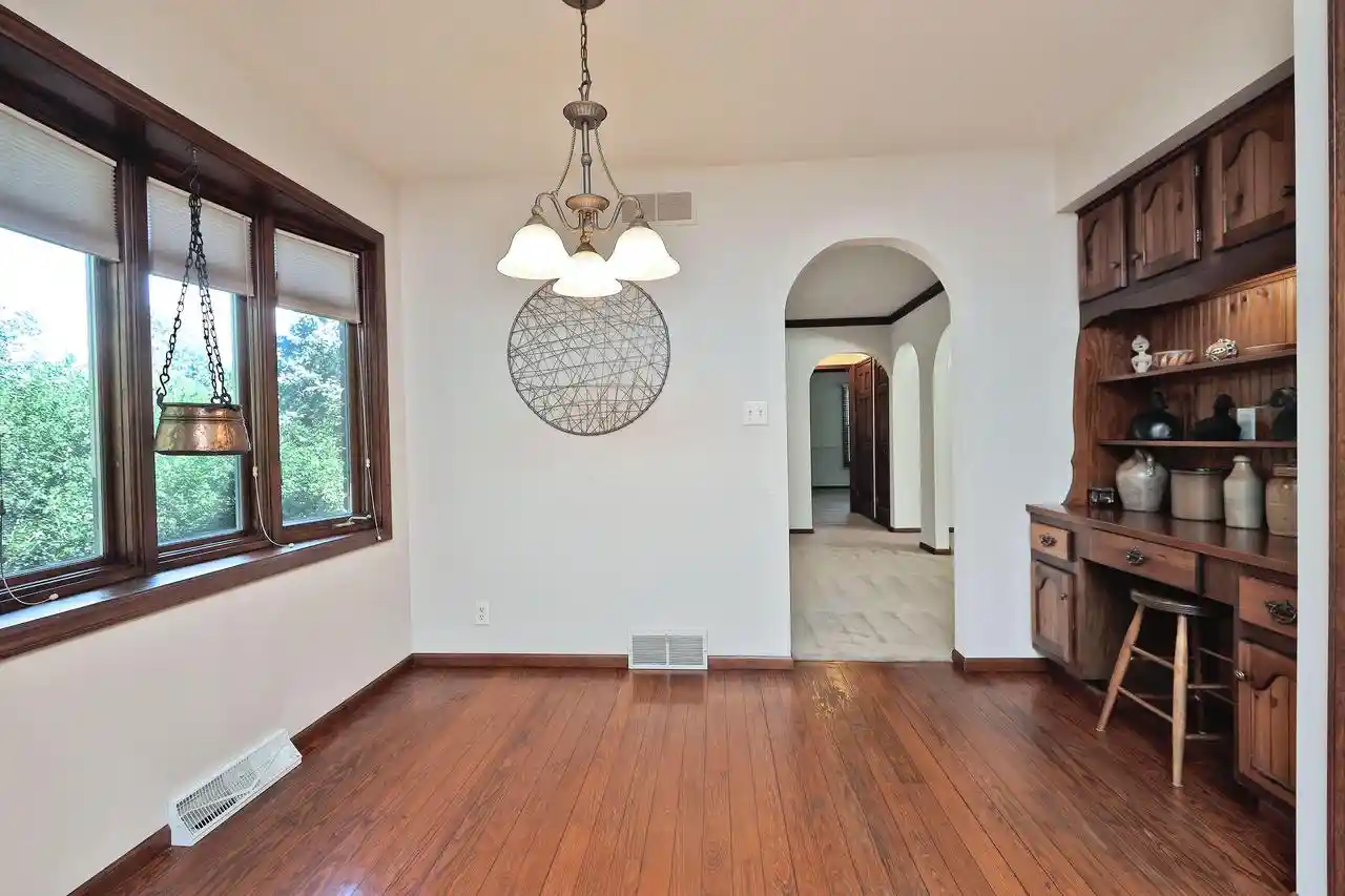 2nd image of 10818 86th Pl Pl, Kenosha, WI 53158 | MLS# 1976878