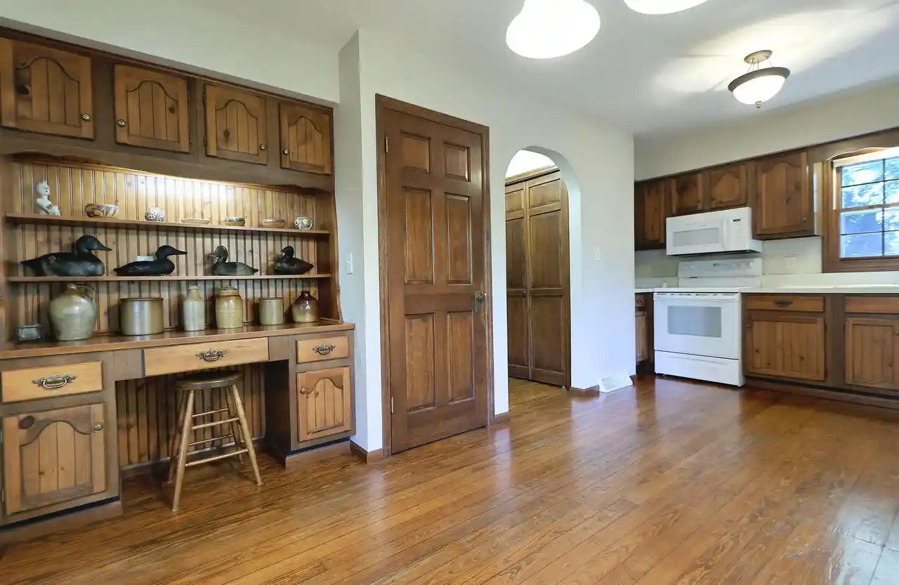 27th image of 10818 86th Pl Pl, Kenosha, WI 53158 | MLS# 1976878