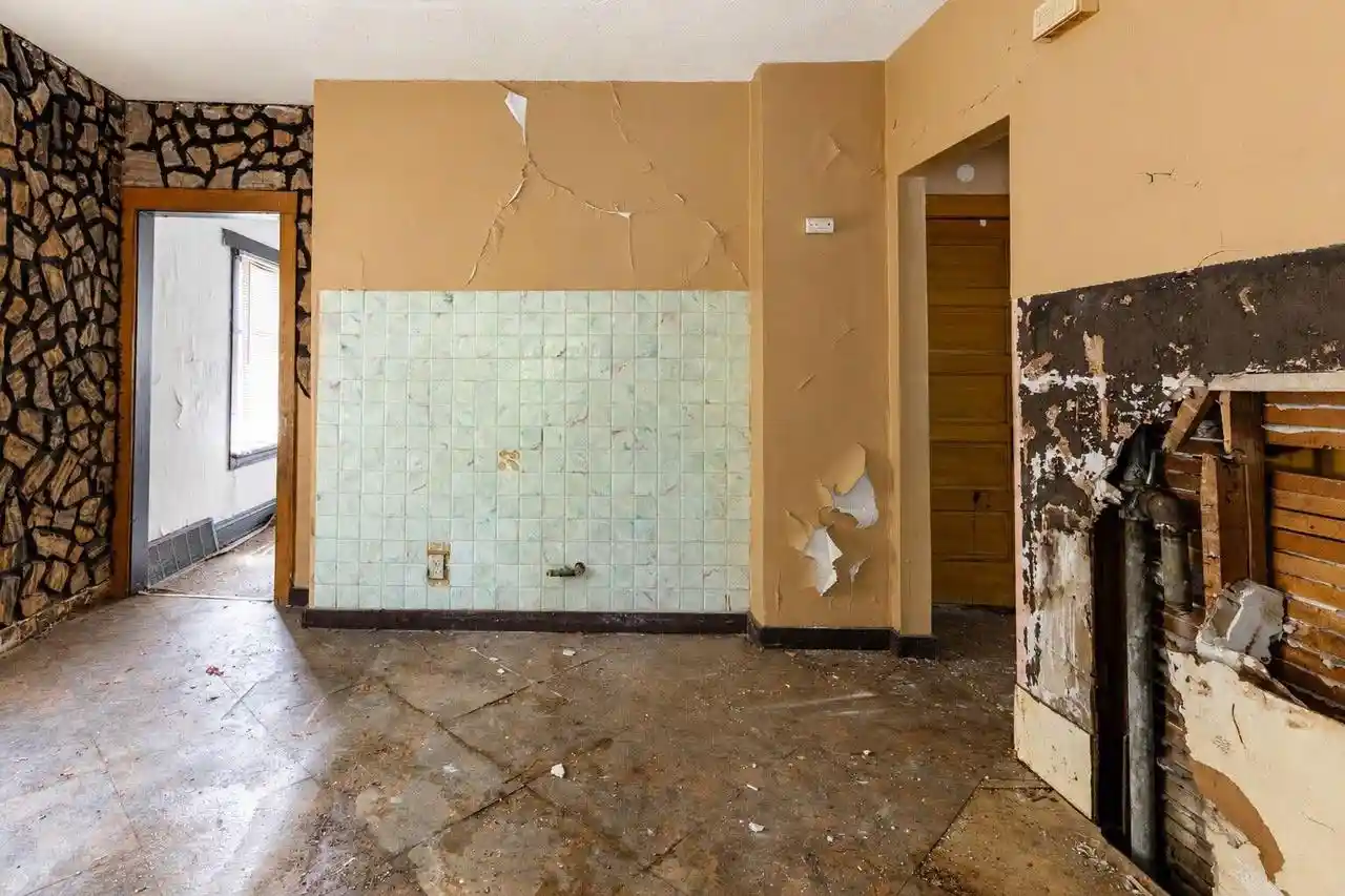 Photo 4 of Multi family home for sale at 2416 N 39Th Street Street #2418, Milwaukee, WI 53210 | MLS# 1976888 | Listing updated on 2026-08-19