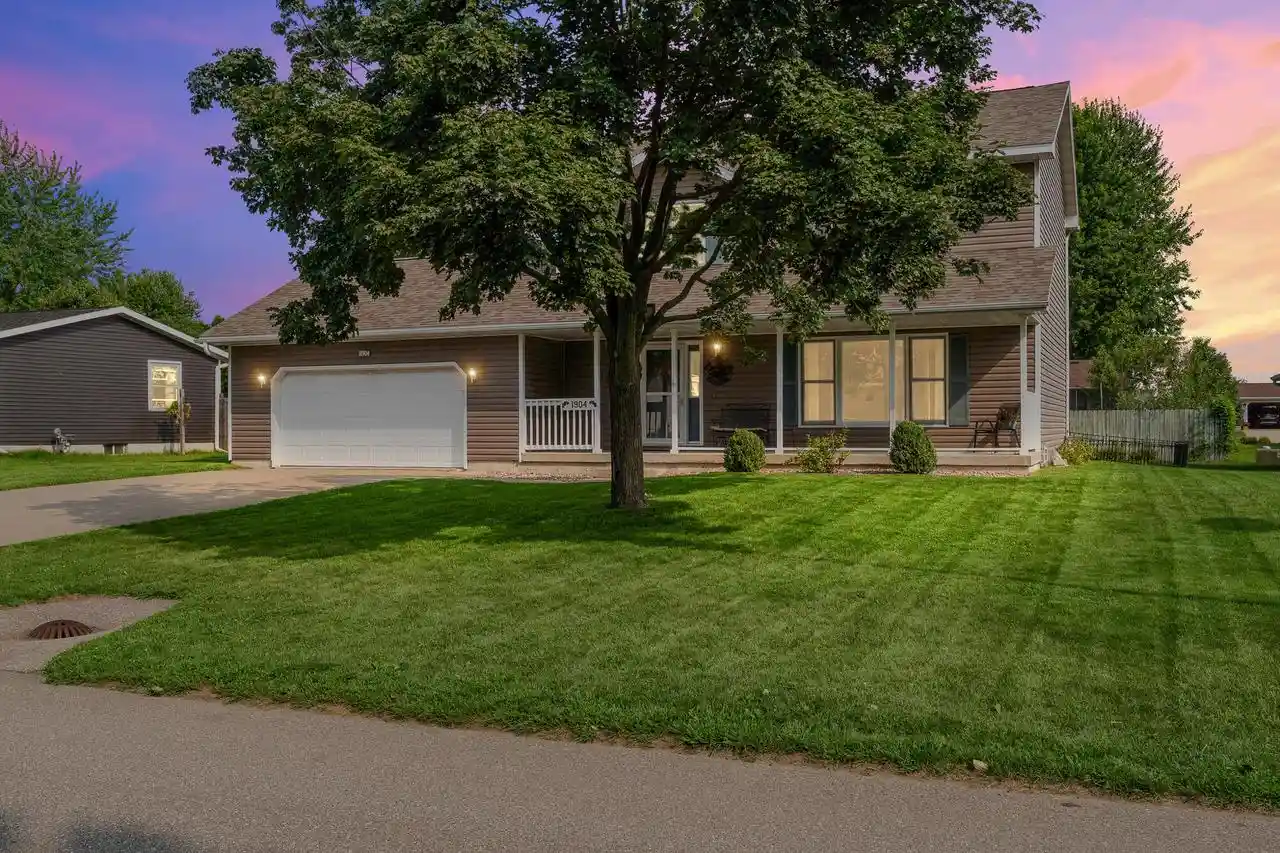 1st image of 1904 Henry Johns Boulevard Boulevard, Bangor, WI 54614 | MLS# 1976892