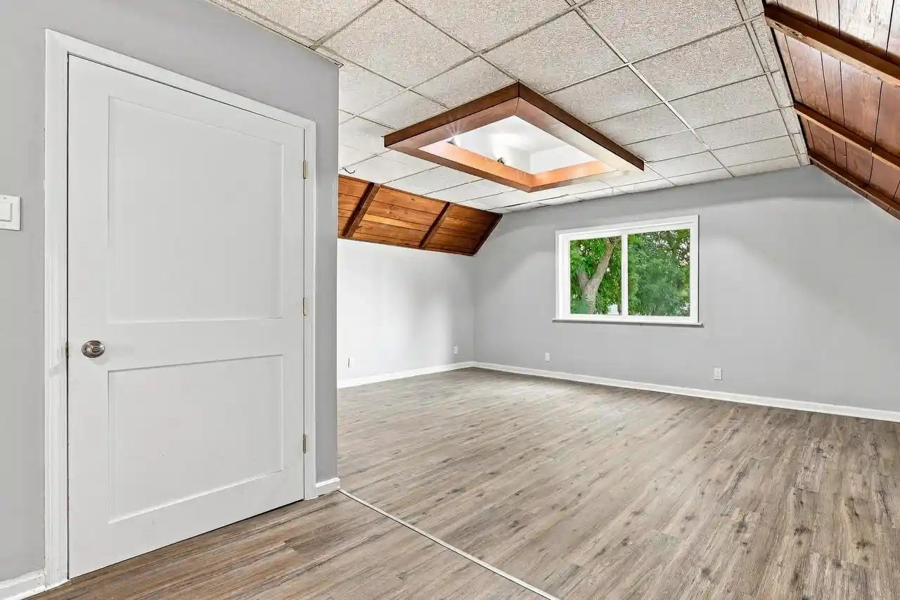 Photo 3 of Sale Pending at 3173 S 8th Street Street #3173A, Milwaukee, WI 53215 | MLS# 1976898 | Listing updated on 2026-08-22
