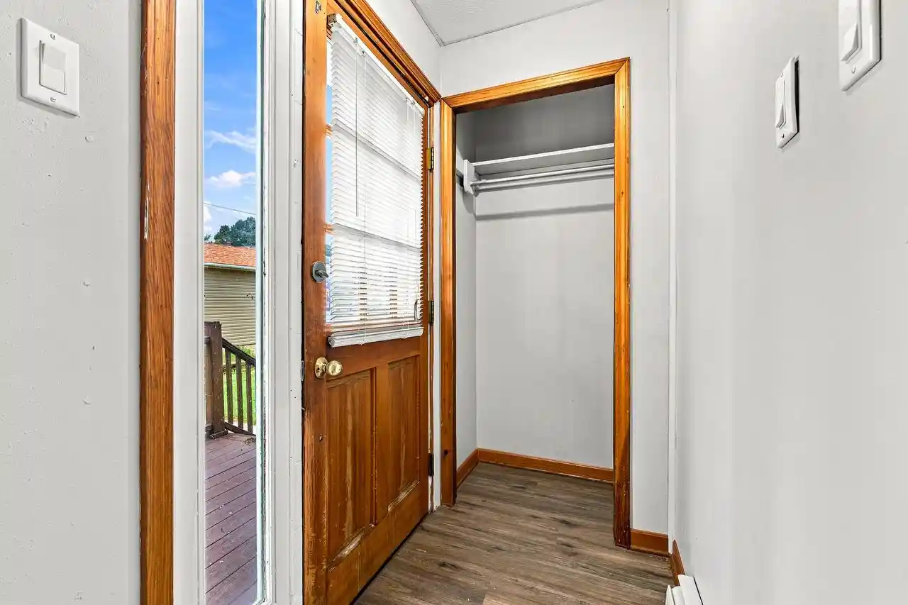 Listing Photo 5 - Condo for sale in building located at 3173 S 8th St St, Milwaukee, WI 53215 - Unit #3173A