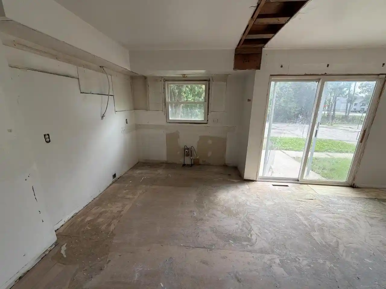 5th image of 6414 N 101st St St, Milwaukee, WI 53224
