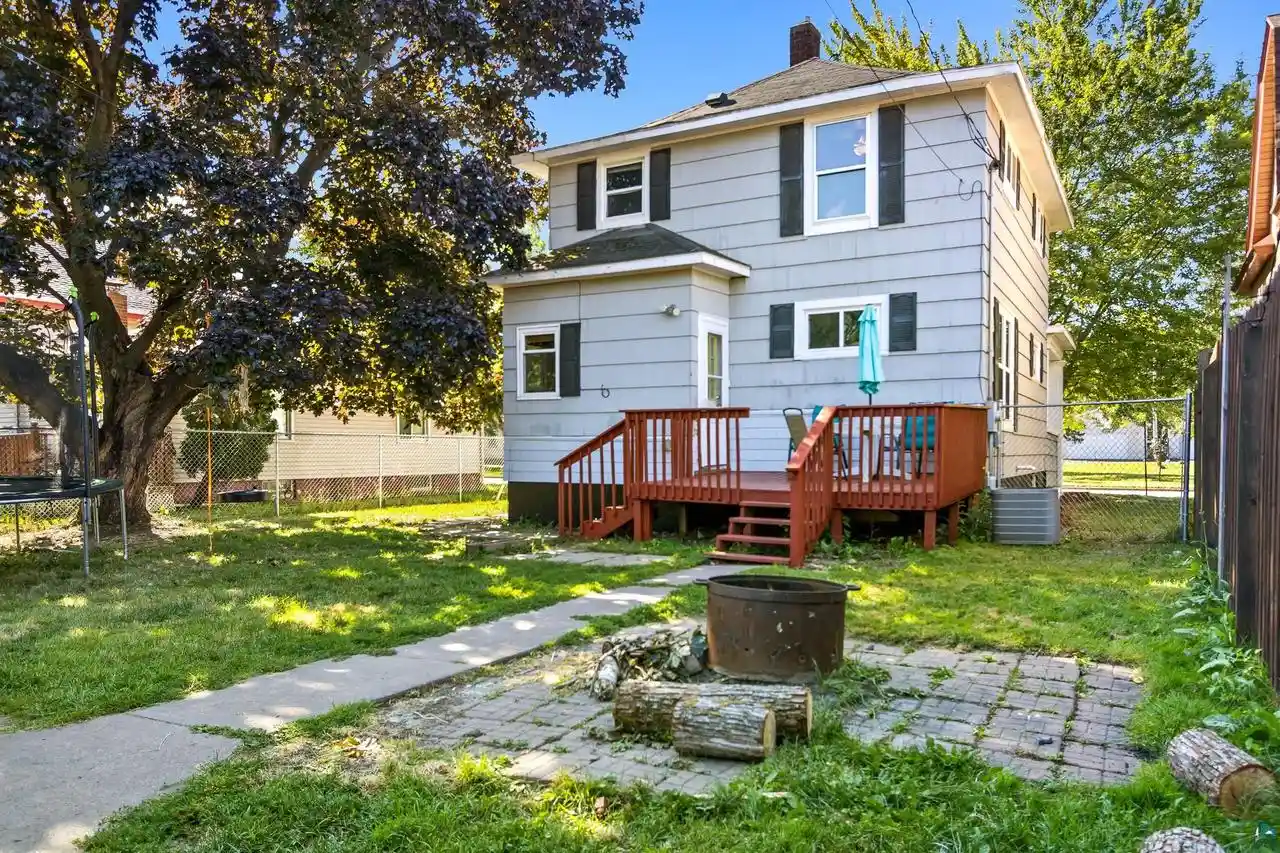 5th image of 917 N 21St St St, Superior, WI 54880 | MLS# 6127474
