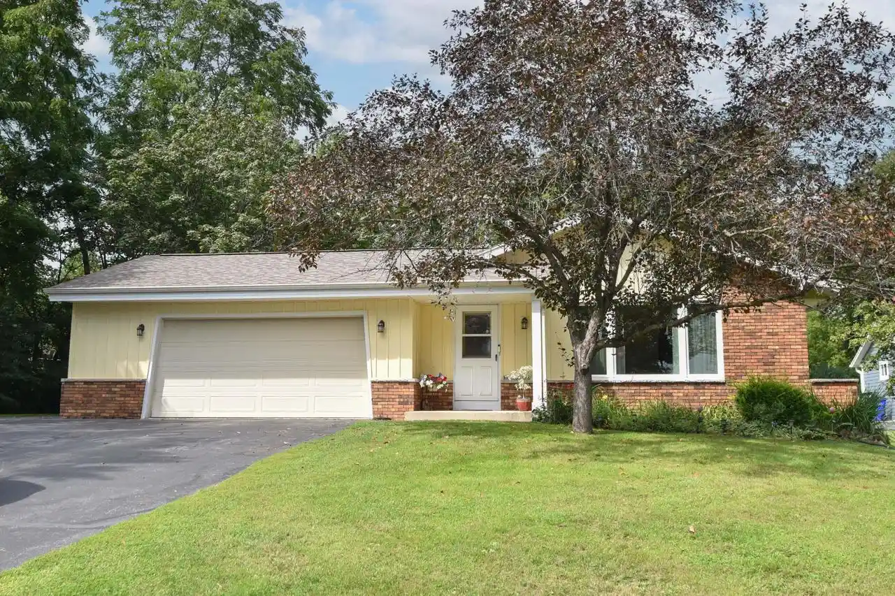 1st image of W193s7137 Hillview Dr Dr, Muskego, WI 53150 | MLS# 1976925