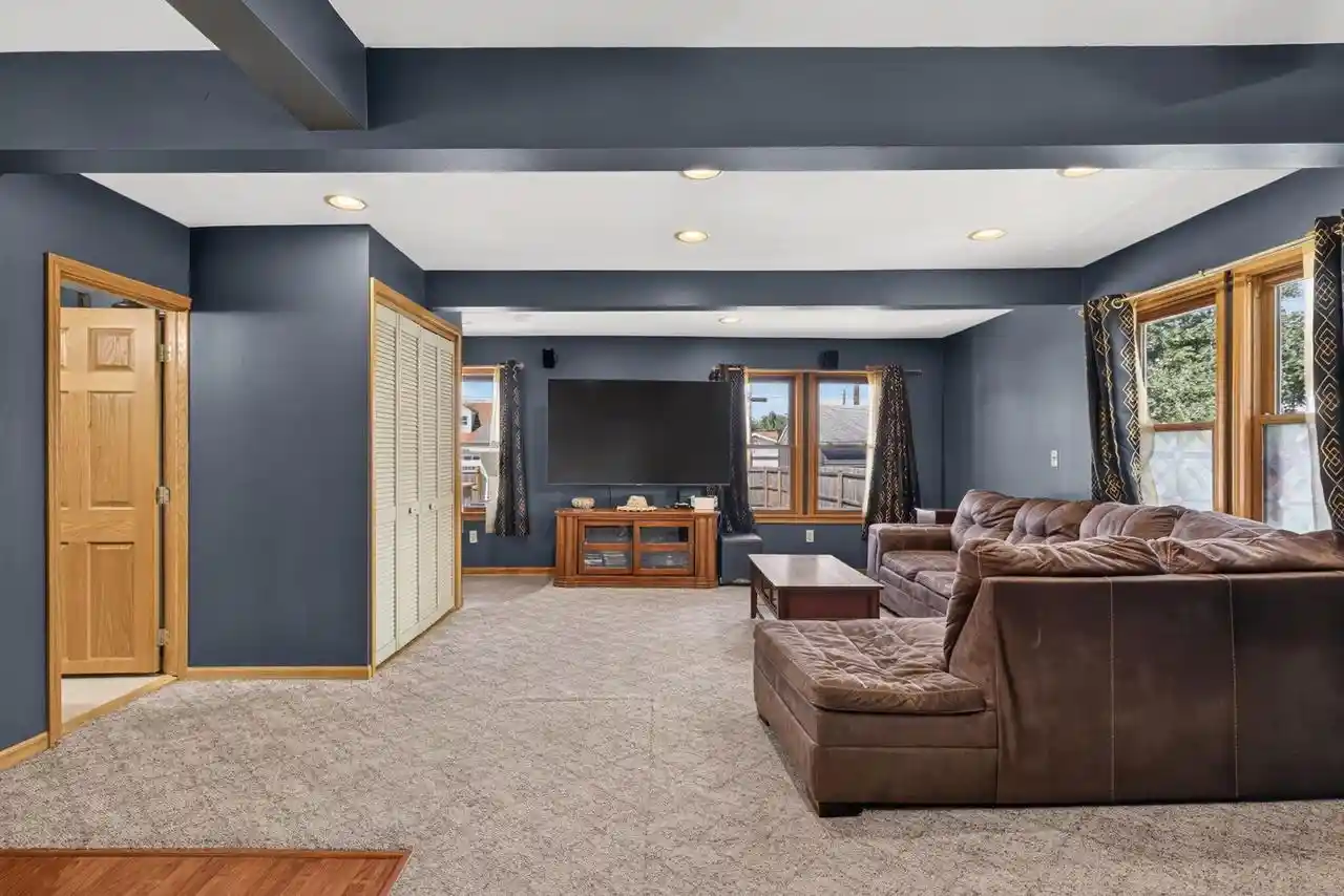 2nd image of 1420 19th Street S Street S, La Crosse, WI 54601 | MLS# 1976928