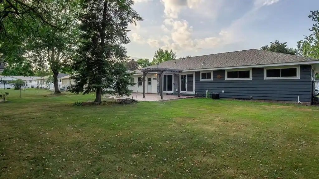 Photo 2 of Single family home for sale at 1905 E Lexington Boulevard Boulevard, Eau Claire, WI 54701 | MLS# 1604274 | Listing updated on 2026-09-17