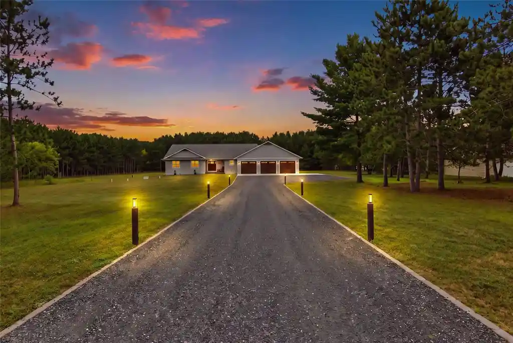 1st image of 11140 40th Avenue Avenue, Chippewa Falls, WI 54729 | MLS# 1604389