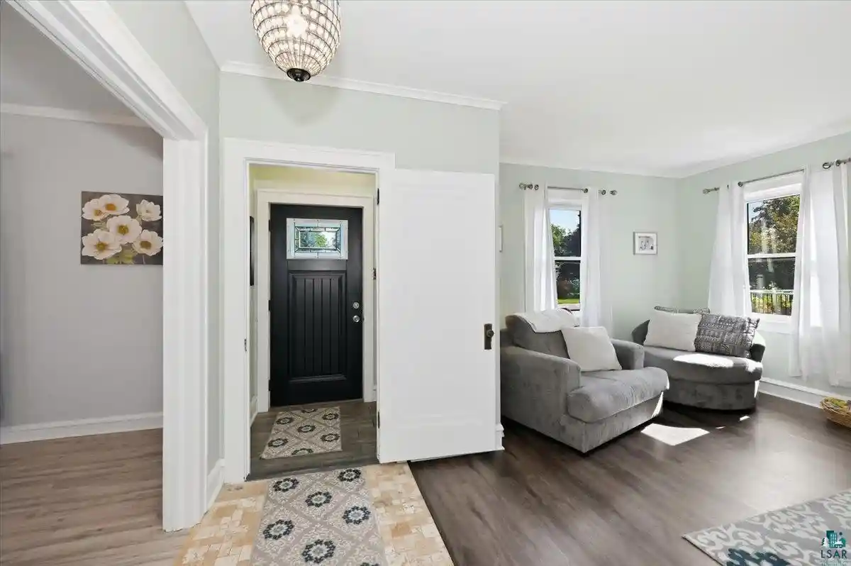 Photo 2 of Sale Pending at 902 8th St St, Superior, WI 54880 | MLS# 6127476 | Listing updated on 2026-08-21