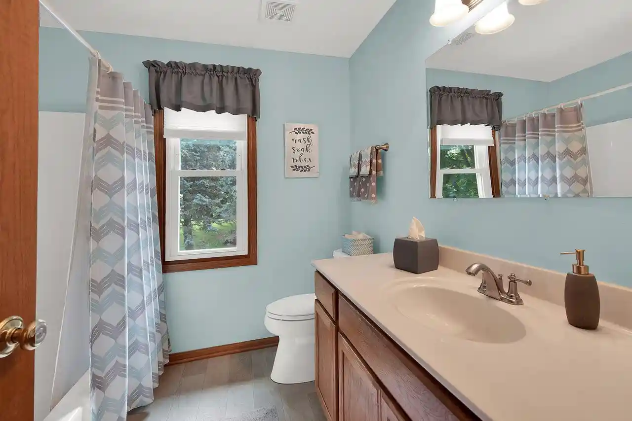 4th image of 7941 S Cecily Dr Dr, Oak Creek, WI 53154 | MLS# 1976941