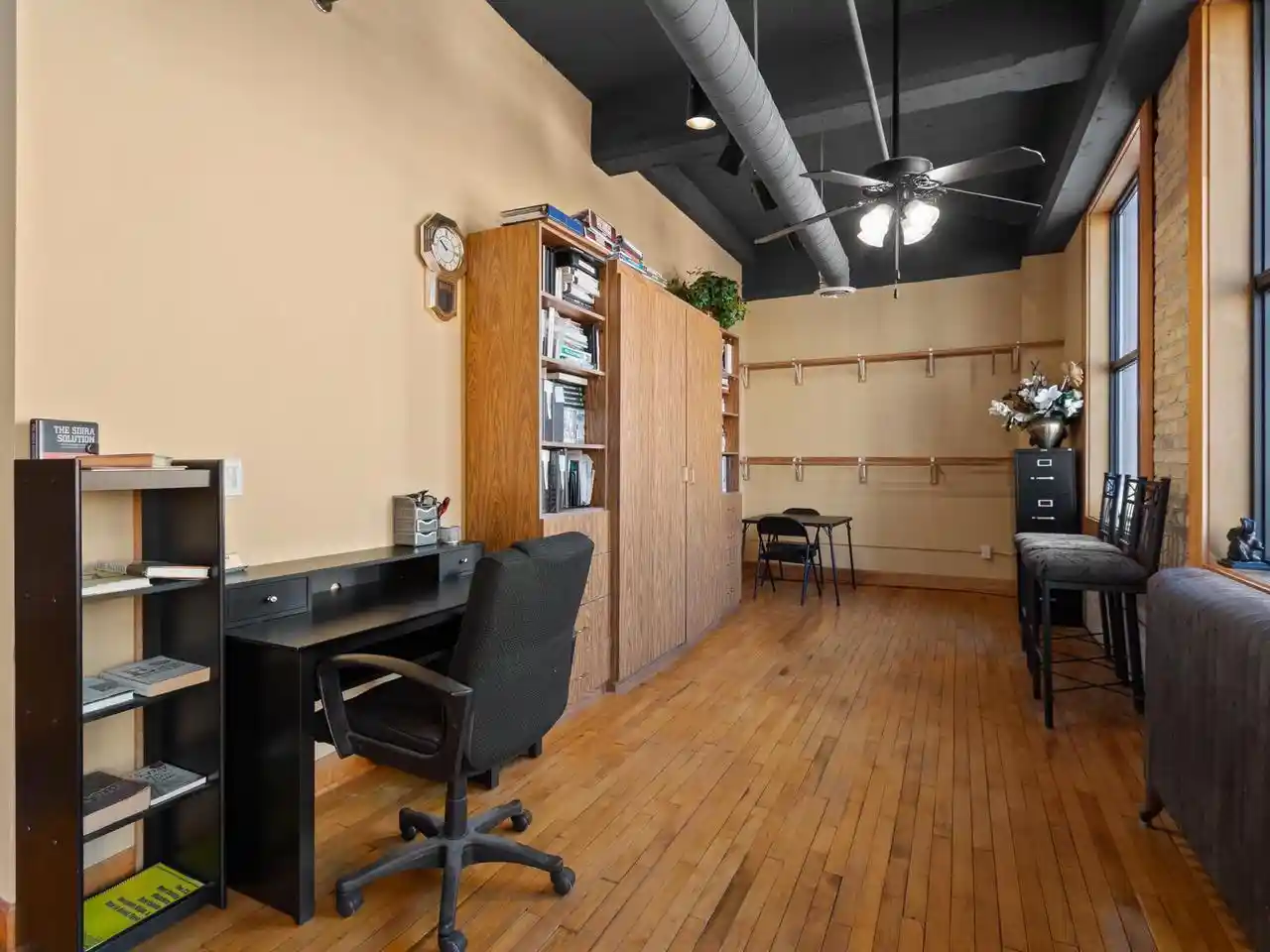 2nd image of 730 N Plankinton Ave Ave, Milwaukee, WI 53203