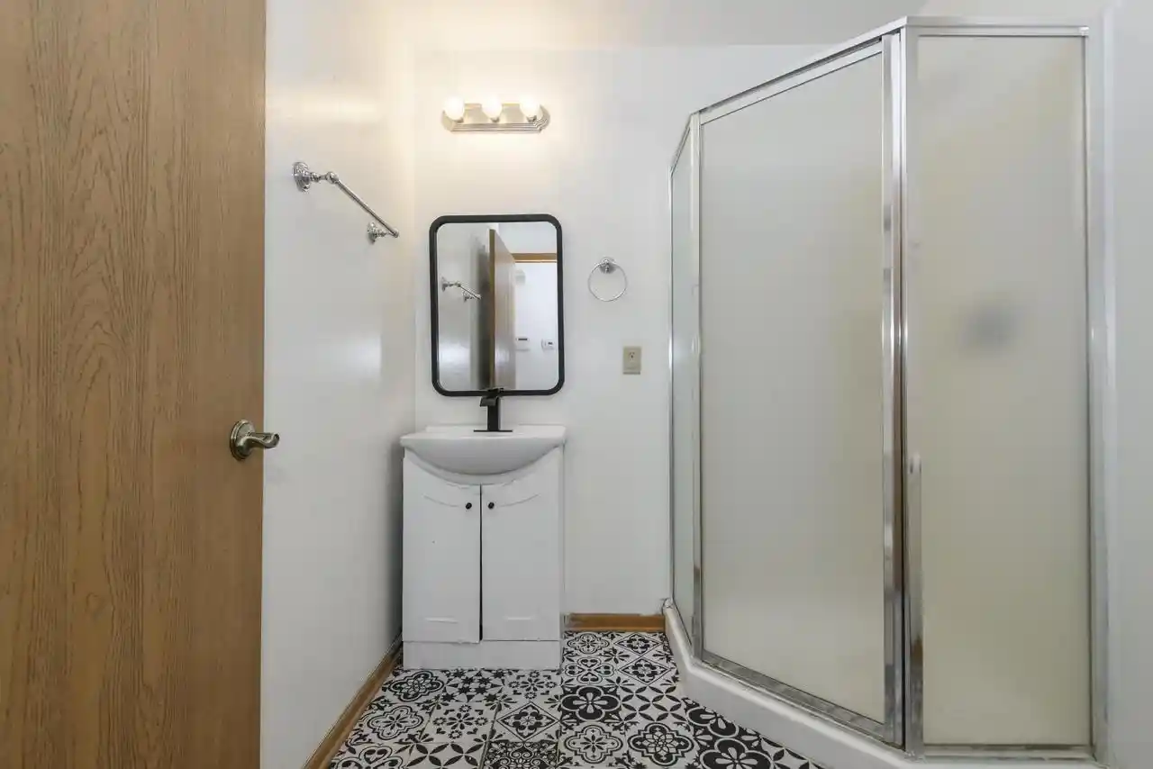 5th image of 2932 N Dr William Finlayson Street Street, Milwaukee, WI 53212 | MLS# 1976959