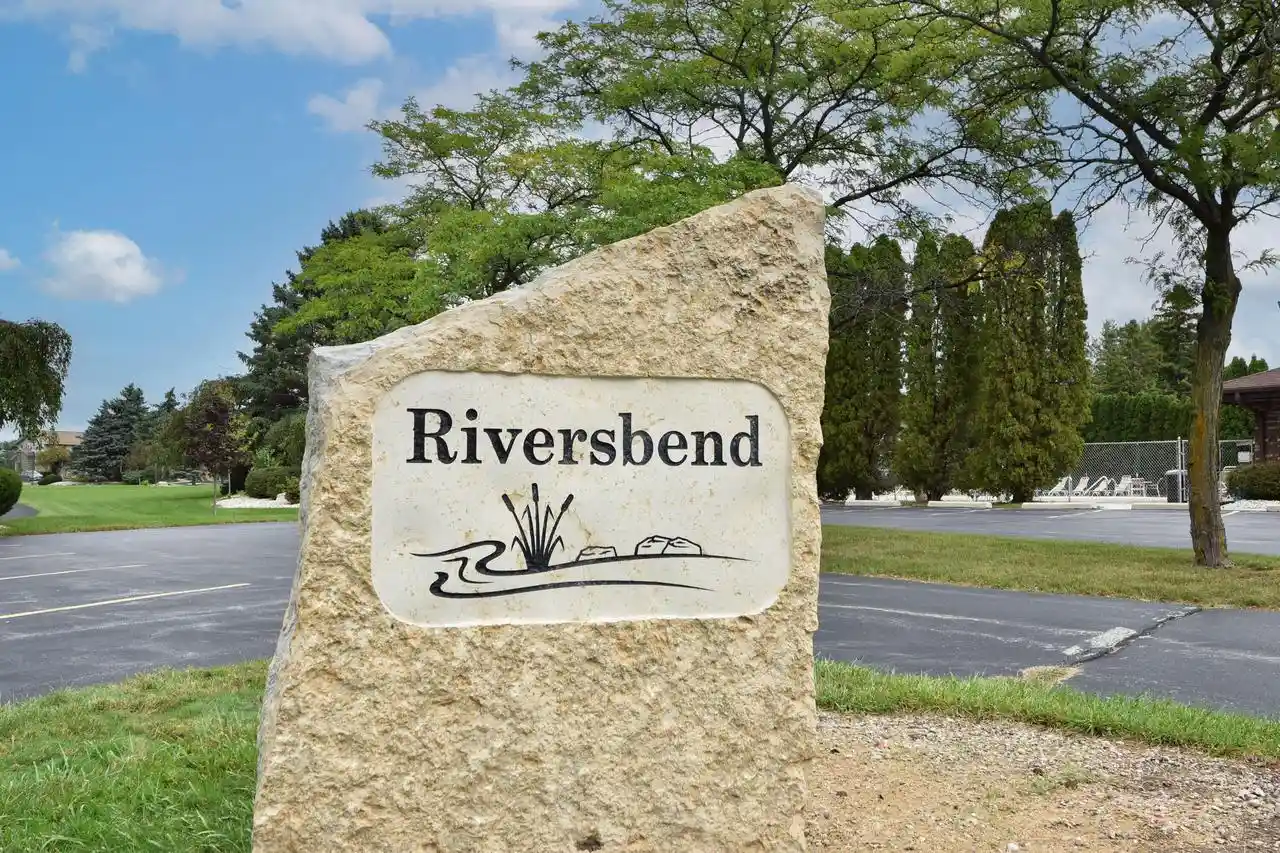 1st image of W177n9765 Riversbend Circle E Circle E, Germantown, WI 53022 | MLS# 1976962