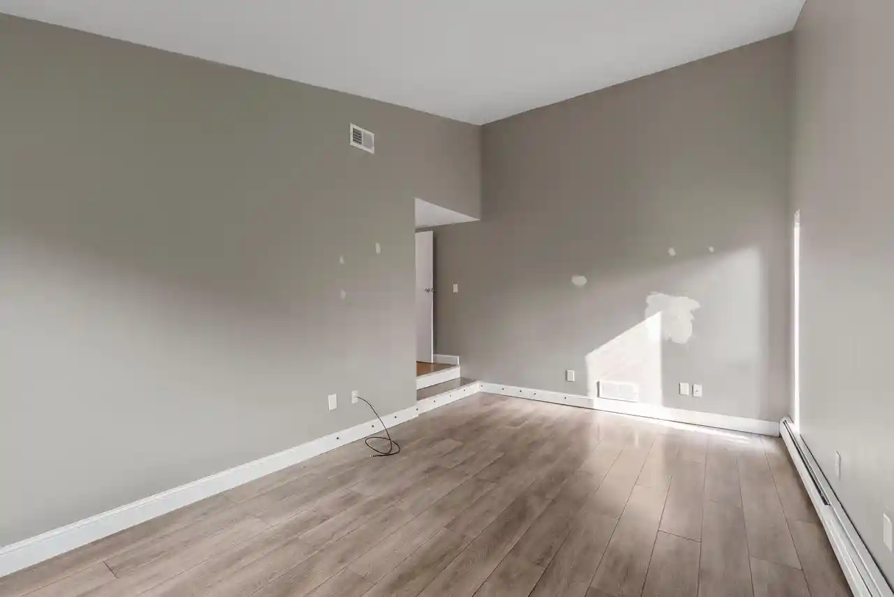 5th image of 8643 N Servite Dr Dr, Milwaukee, WI 53223