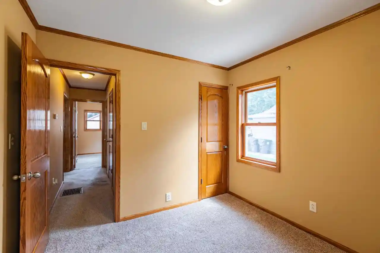20th image of 1633 Hyde Avenue Avenue, La Crosse, WI 54601 | MLS# 1976965