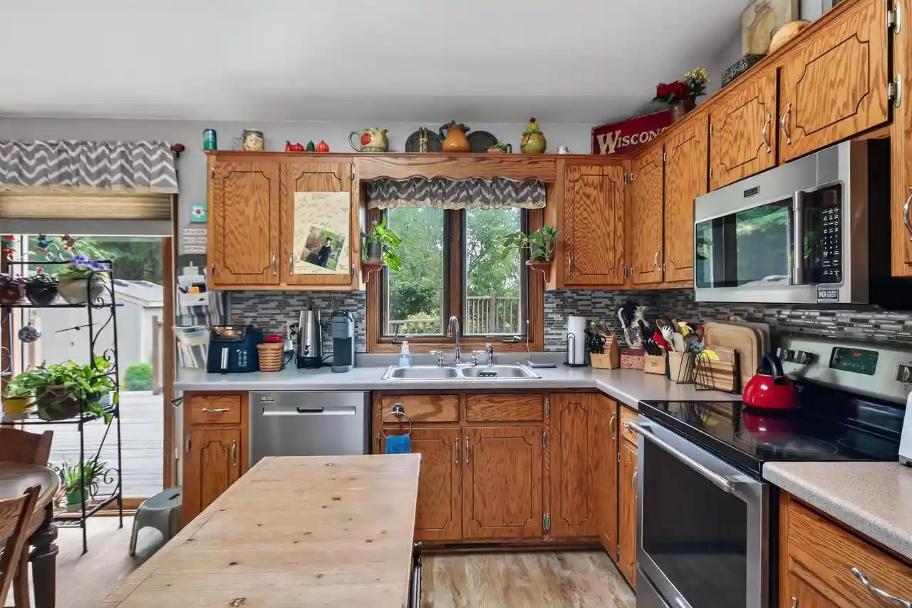 2nd image of 513 Polaris Street Street, West Bend, WI 53095 | MLS# 1976977
