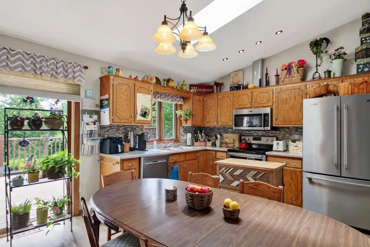 3rd image of 513 Polaris Street Street, West Bend, WI 53095 | MLS# 1976977