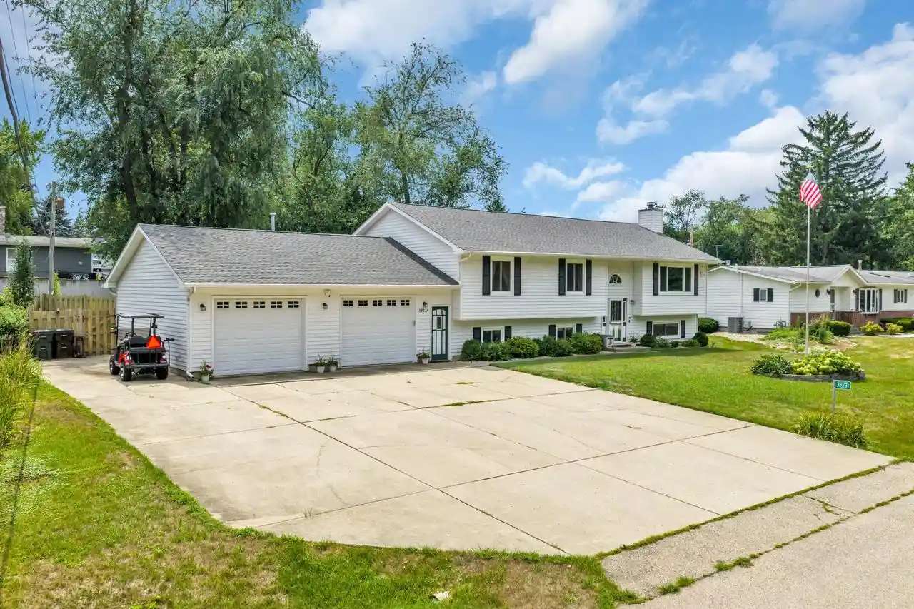 1st image of 39231 92nd Street Street, Genoa City, WI 53128 | MLS# 1976978