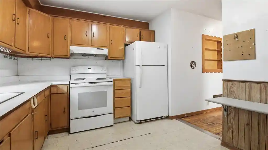 5th image of 715 Water Street Street, Chippewa Falls, WI 54729 | MLS# 1603601