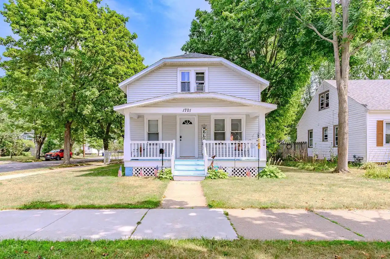Photo 1 of Single family home for sale at 1701 Roosevelt Street Street, Wausau, WI 54403 | MLS# 22604062 | Listing updated on 2026-09-15