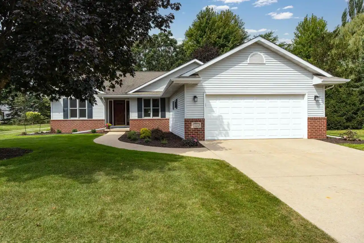 1st image of 339 Windingbrook Dr Dr, Oshkosh, WI 54904 | MLS# 50331288