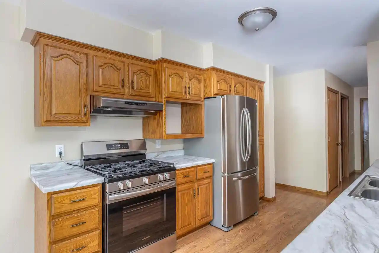 2nd image of 339 Windingbrook Dr Dr, Oshkosh, WI 54904 | MLS# 50331288