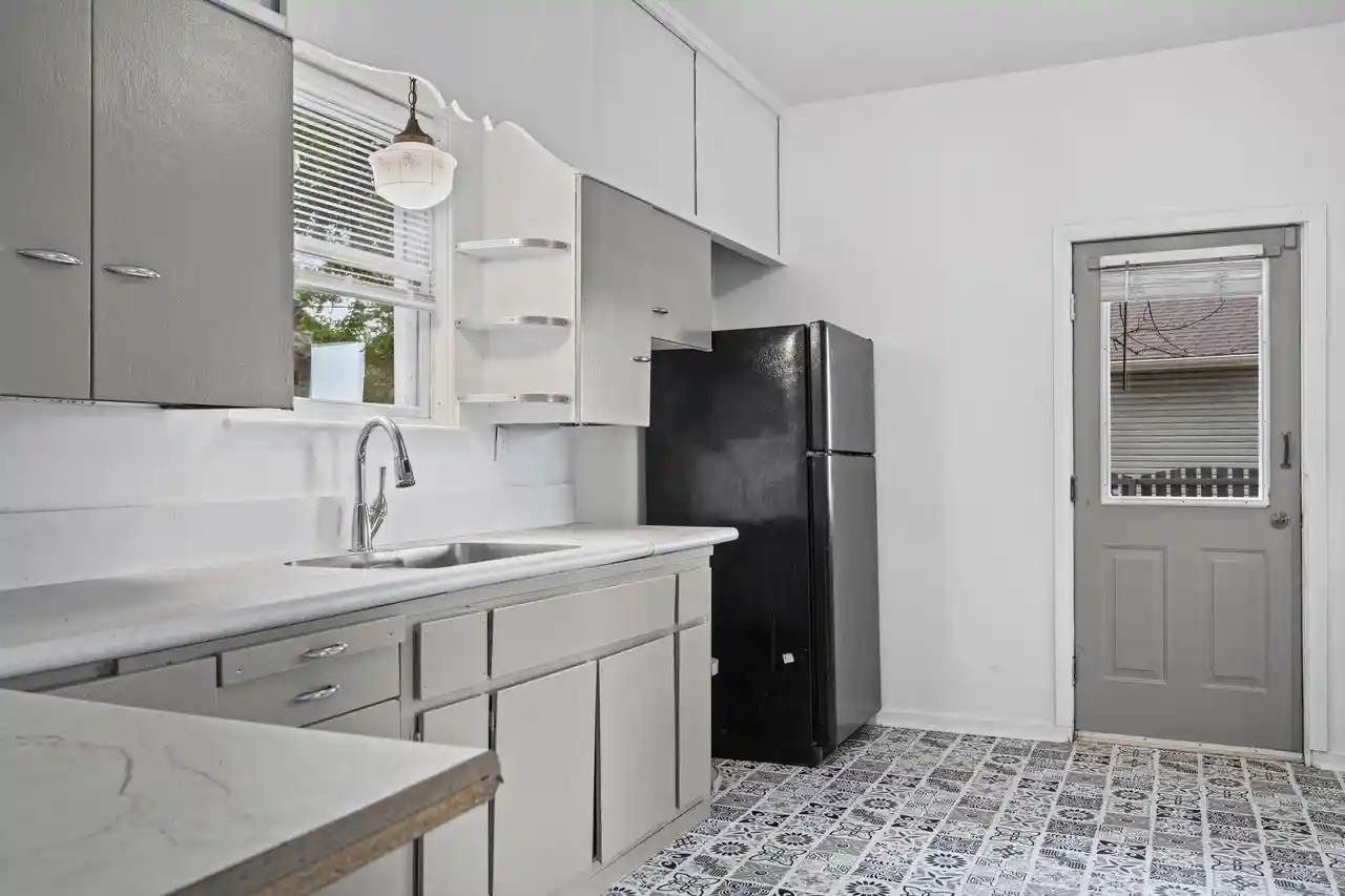 Photo 2 of Sale Pending at 1313 South Avenue Avenue, La Crosse, WI 54601 | MLS# 1976988 | Listing updated on 2026-08-25