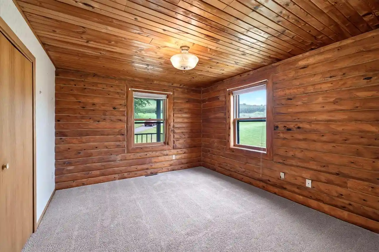 Photo 3 of Single family home for sale at 565 Beckman Road Road, La Crescent, MN 55947 | MLS# 1976989 | Listing updated on 2026-08-22