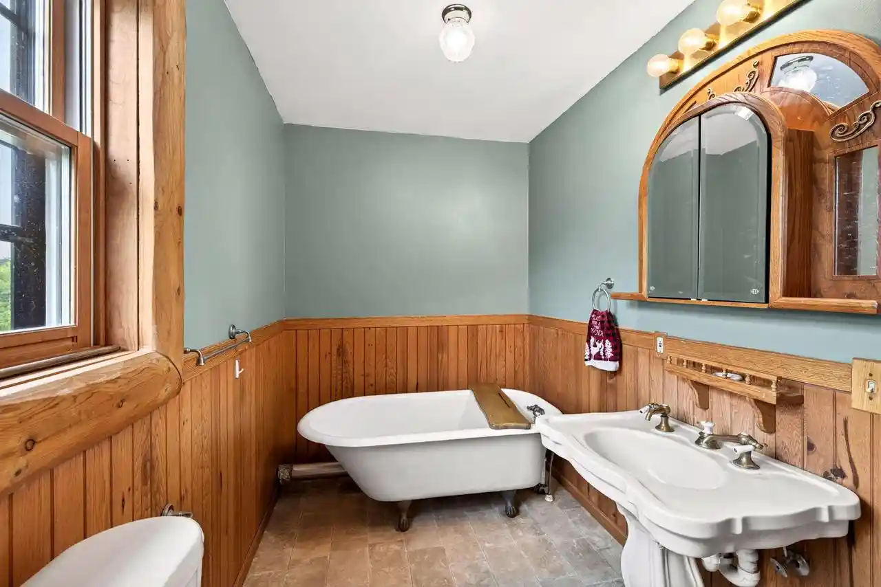 Photo 4 of Single family home for sale at 565 Beckman Road Road, La Crescent, MN 55947 | MLS# 1976989 | Listing updated on 2026-08-22