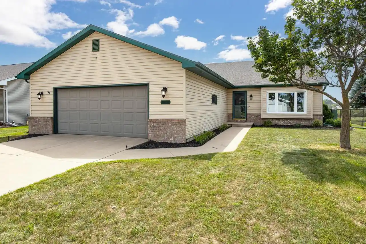 1st image of 1005 Freedom Avenue Avenue, Oshkosh, WI 54901 | MLS# 50331293
