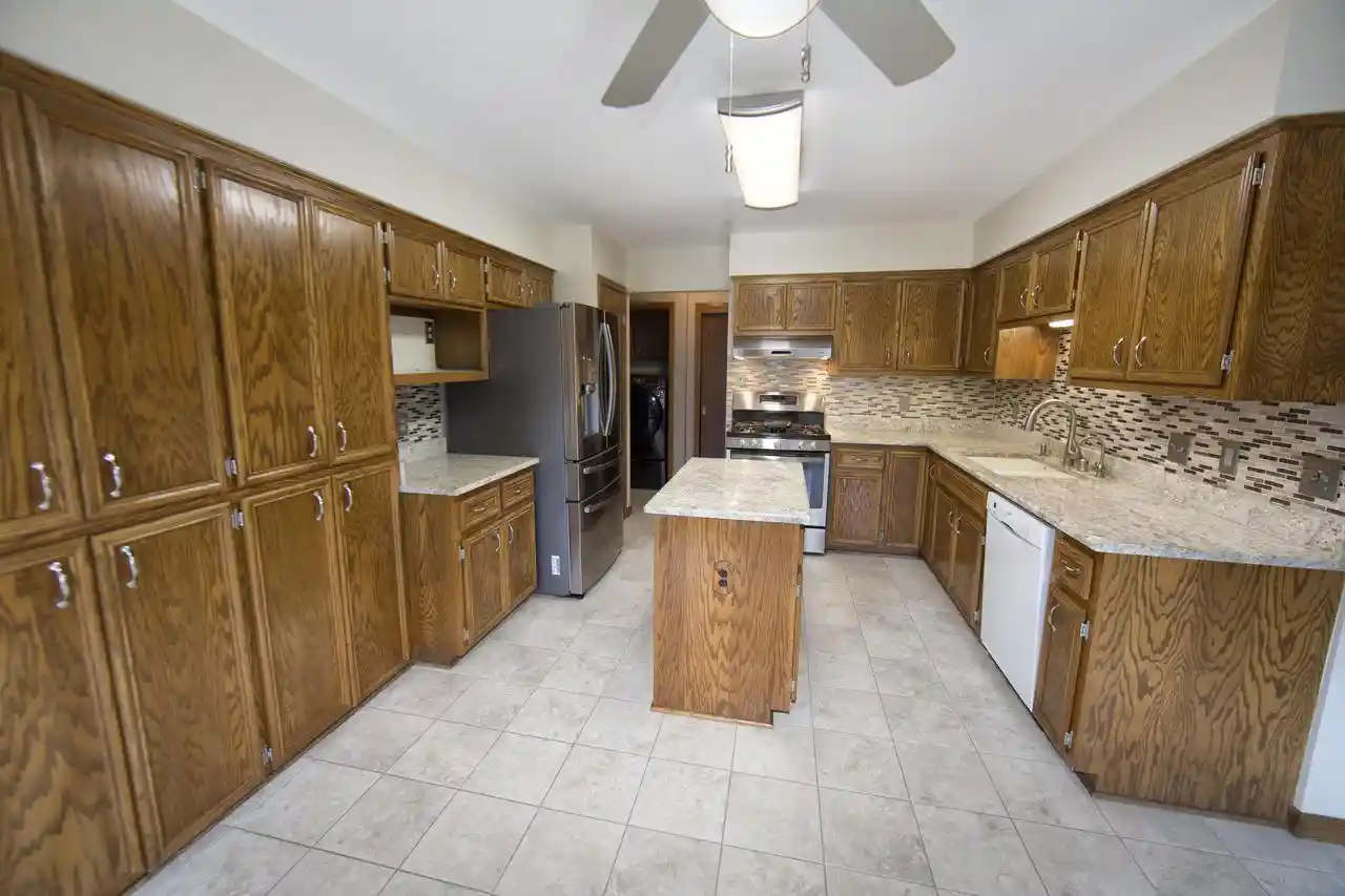 2nd image of 5360 S Cambridge Lane Lane, Milwaukee, WI 53221 | MLS# 1977001