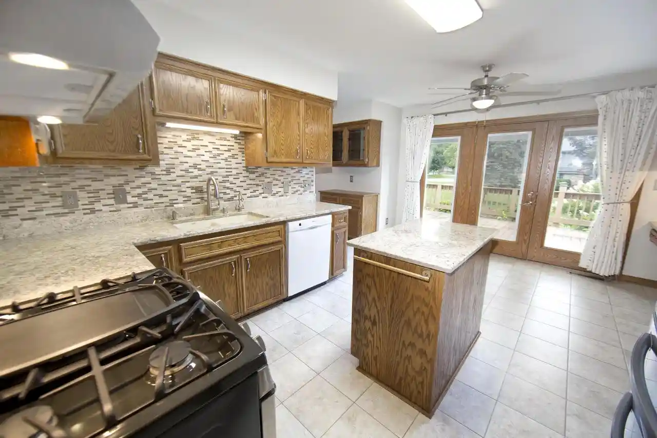 3rd image of 5360 S Cambridge Lane Lane, Milwaukee, WI 53221 | MLS# 1977001