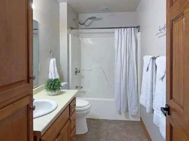 4th image of 3136 Egan Lane Lane, Green Bay, WI 54311 | MLS# 50331297