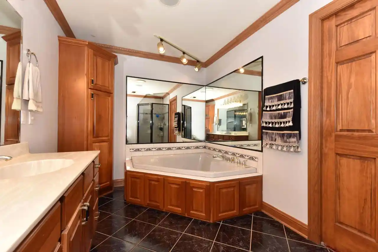 2nd image of 1536 Nature Trail Trail, Hartford, WI 53027 | MLS# 1977004