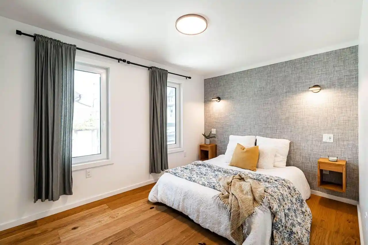 Photo 4 of Single family home for sale at 2556 N Fratney Street Street, Milwaukee, WI 53212 | MLS# 1977011 | Listing updated on 2026-08-29