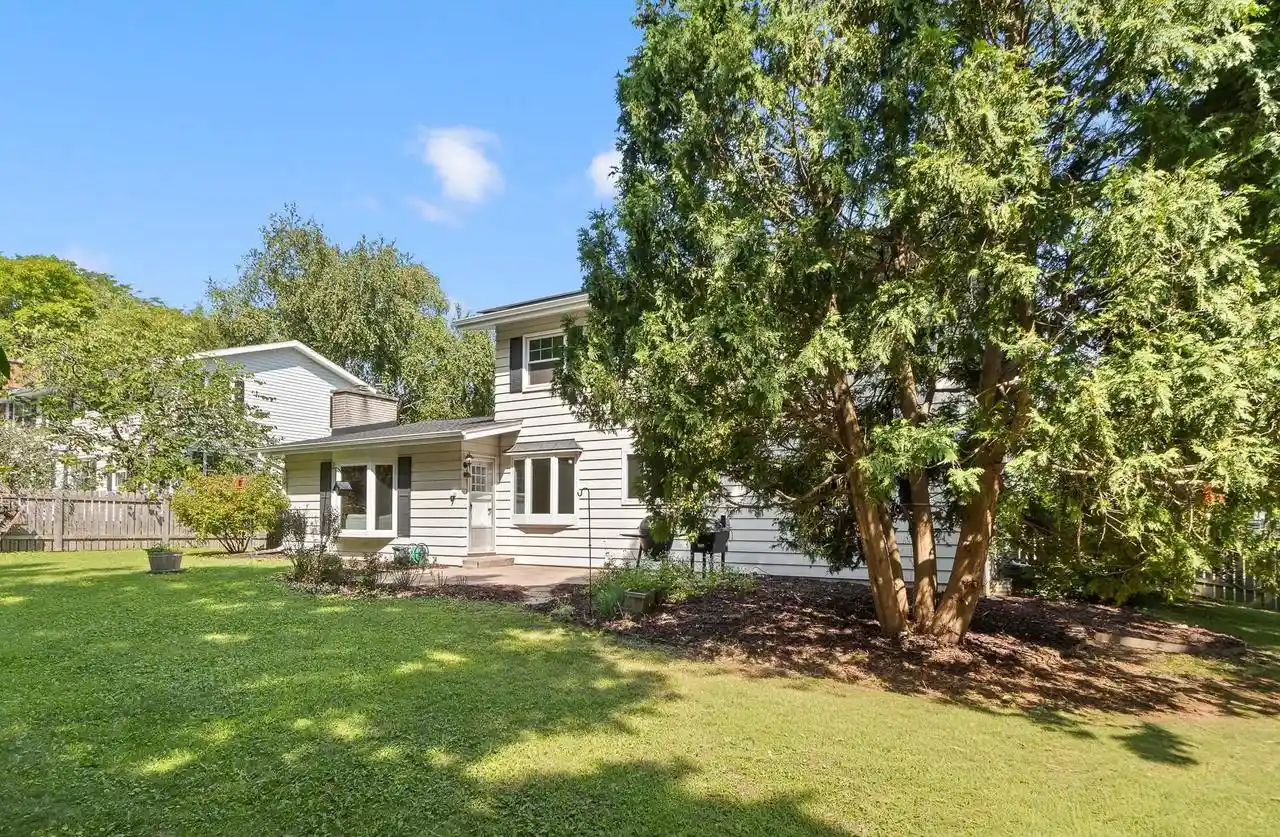 Photo 3 of Single family home for sale at 6501 Gettysburg Dr Dr, Madison, WI 53705 | MLS# 2030934 | Listing updated on 2026-09-01