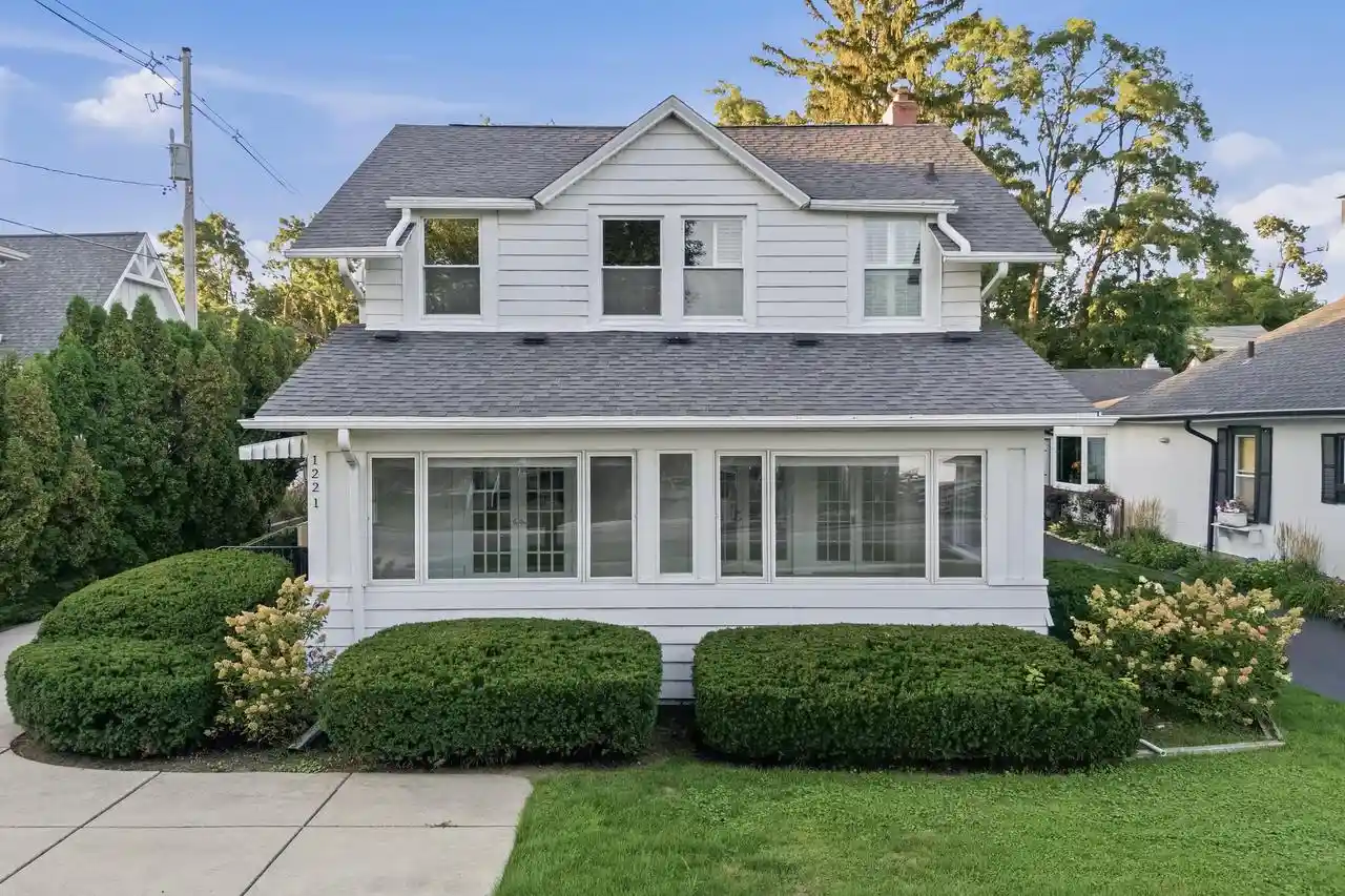 Photo 1 of Single family home for sale at 1221 W Main Street Street, Lake Geneva, WI 53147 | MLS# 1977021 | Listing updated on 2026-09-06