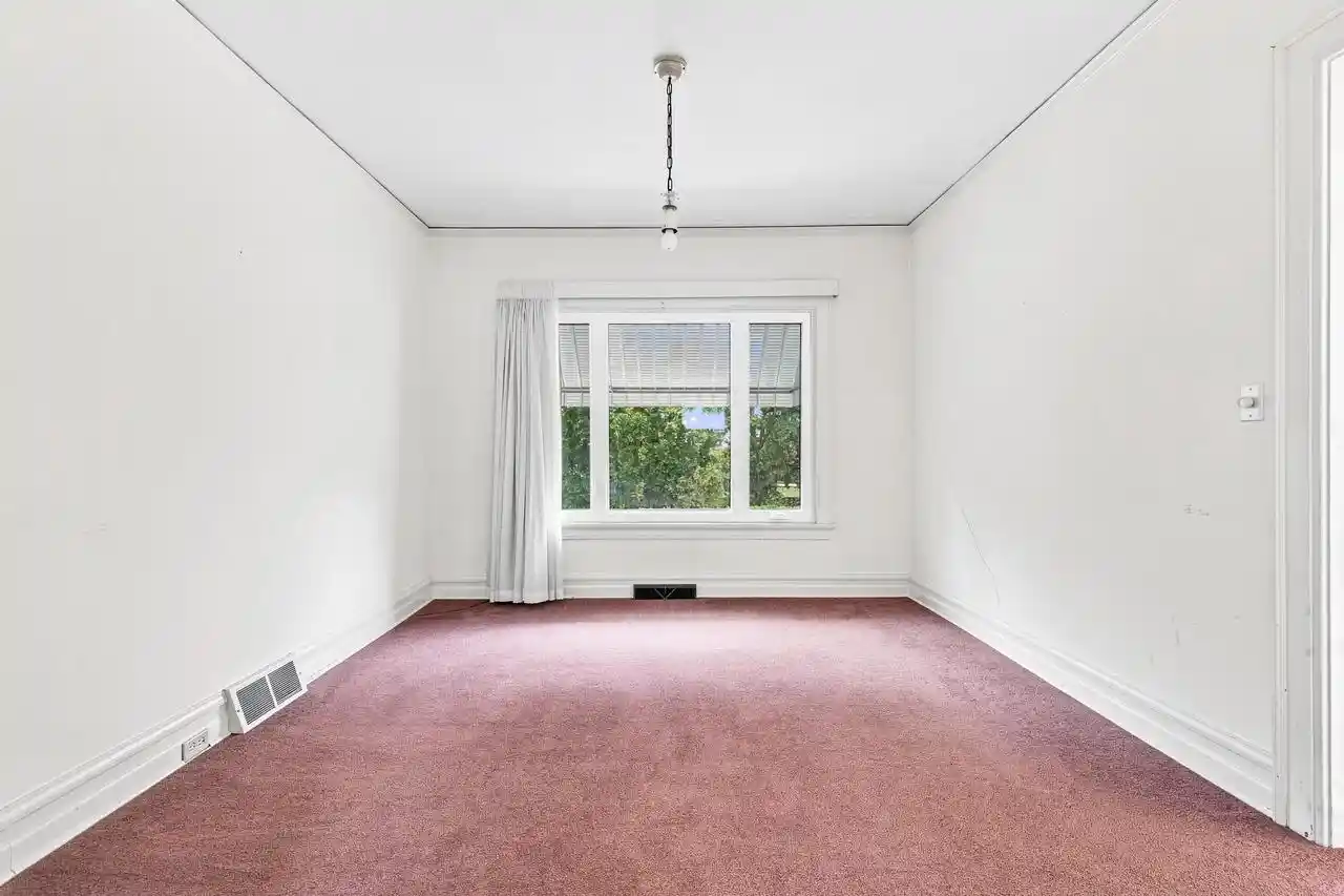 Photo 3 of Single family home for sale at 1221 W Main Street Street, Lake Geneva, WI 53147 | MLS# 1977021 | Listing updated on 2026-09-06
